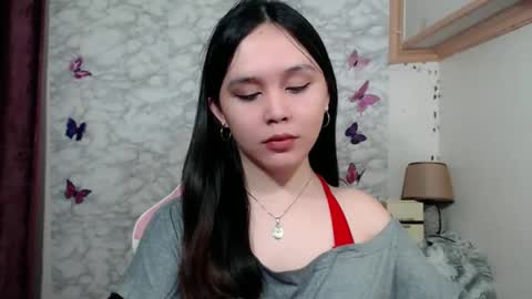 Snapshot of pia_intownx chatting on 05.28.26 Ms Pia online show from 05.28.26