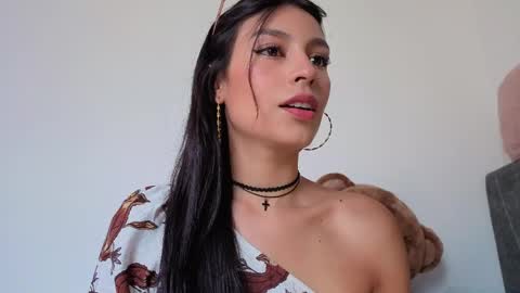 Snapshot of pia_stone1 chatting on 05.25.26 Liz online show from 05.25.26