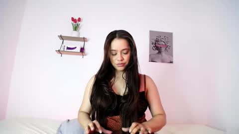 Snapshot of piagelvez_ chatting on 10.11.25 piagelvez_ online show from 10.11.25