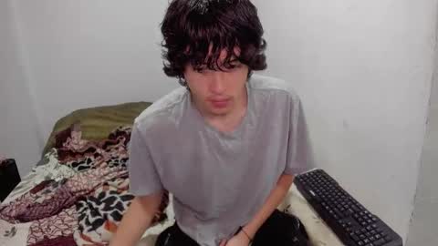 Snapshot of picaszomilos350 chatting on 11.10.25 picaszomilos350 online show from 11.10.25