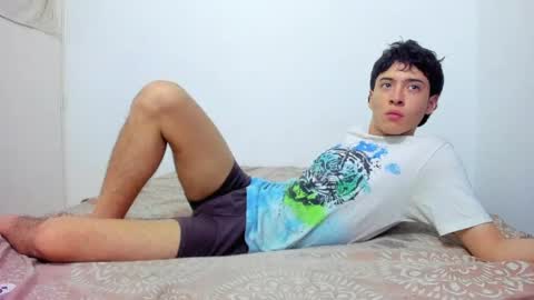 picaszomilos350 online show from 03.30.26