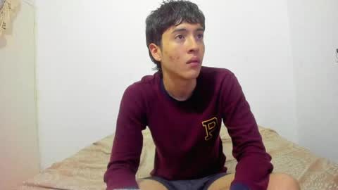 picaszomilos350 online show from 04.15.26