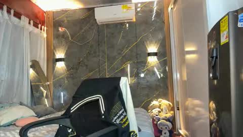 pichon_baby online show from 12.18.25