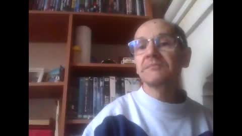 Snapshot of pichoun71 chatting on 02.15.25 pichoun71 online show from 02.15.25