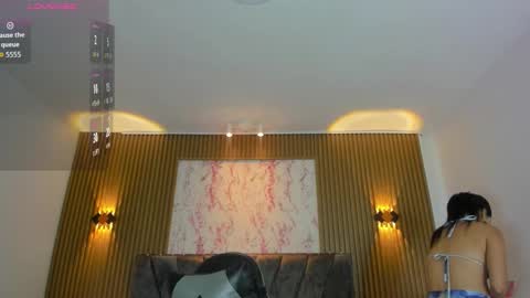 Snapshot of picsis_ chatting on 11.08.25 Your virtual goddess Luna online show from 11.08.25