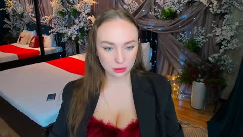 Emelie online show from 01.10.25