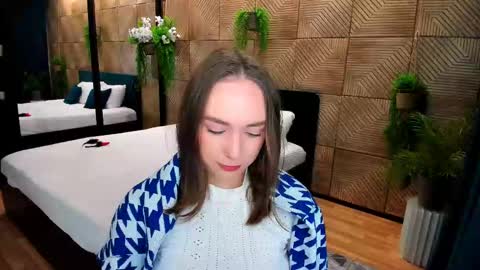 Emelie online show from 10.01.25