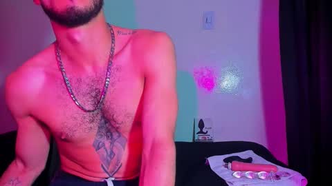 Snapshot of piggy_eddy chatting on 03.04.26 Eddy Brock... Its a pleasure to talk to... online show from 03.04.26