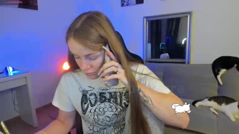 Snapshot of piinkpandora chatting on 10.16.25 PiinkPandora online show from 10.16.25