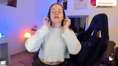 PiinkPandora online show from 01.11.26