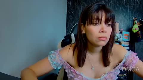 Snapshot of piixiie_d_oll chatting on 03.12.25 Andrea G online show from 03.12.25