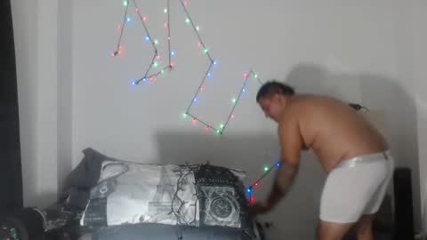 pikoro_gomez online show from 12.22.24
