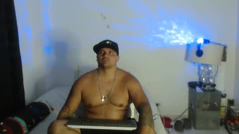 pikoro_gomez online show from 01.18.25