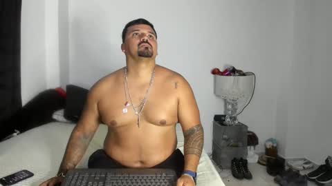 Snapshot of pikoro_gomez chatting on 05.07.26 pikoro_gomez online show from 05.07.26