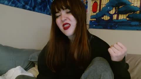 Snapshot of pillogoddess chatting on 12.04.24 PilloGoddess online show from 12.04.24