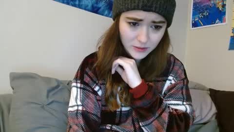 Snapshot of pillogoddess chatting on 01.09.25 PilloGoddess online show from 01.09.25