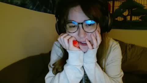 Snapshot of pillogoddess chatting on 01.25.25 PilloGoddess online show from 01.25.25