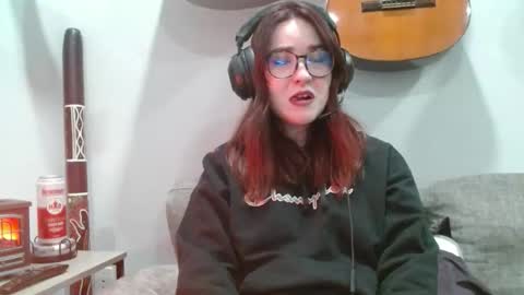 Snapshot of pillogoddess chatting on 10.23.25 PilloGoddess online show from 10.23.25