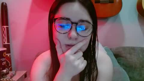 Snapshot of pillogoddess chatting on 10.26.25 PilloGoddess online show from 10.26.25