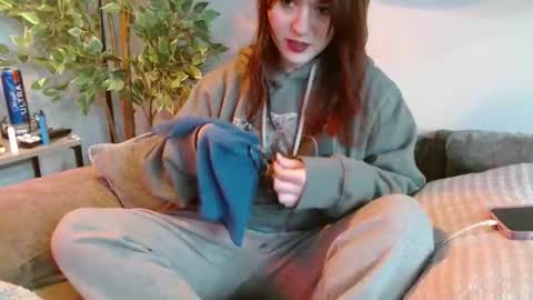 Snapshot of pillogoddess chatting on 11.03.25 PilloGoddess online show from 11.03.25