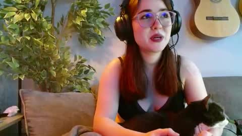 Snapshot of pillogoddess chatting on 11.22.25 PilloGoddess online show from 11.22.25