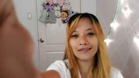 pinay beauty14 online show from 01.17.25
