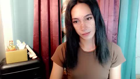 lucyLove online show from 11.06.25