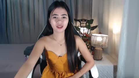 Snapshot of pinay_sharmelyn chatting on 02.27.26 sharmelynbebe online show from 02.27.26