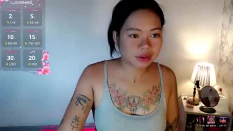 Snapshot of pinay_sweetlenatashaxx chatting on 05.25.26 call me natasha online show from 05.25.26