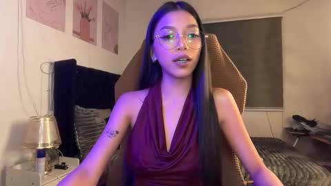 Snapshot of pinay_xpress chatting on 05.05.26 TINA online show from 05.05.26