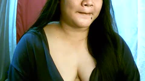 Snapshot of pinayjona chatting on 10.06.25 pinayjona online show from 10.06.25