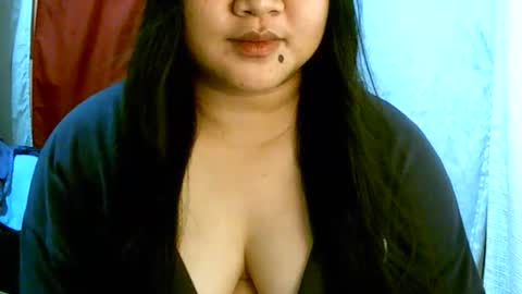 Snapshot of pinayjona chatting on 11.04.25 pinayjona online show from 11.04.25