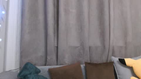       online show from 01.02.25