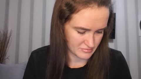       online show from 01.03.25