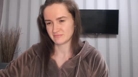       online show from 01.05.25