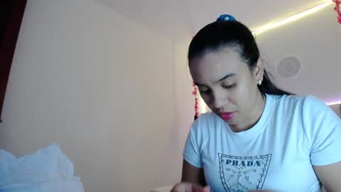 Snapshot of pink__tiffany chatting on 12.30.24 tiffany online show from 12.30.24