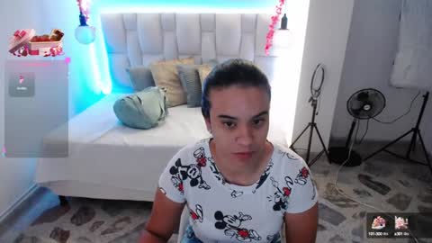 Snapshot of pink__tiffany chatting on 12.31.24 tiffany online show from 12.31.24