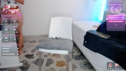 Snapshot of pink__tiffany chatting on 12.31.24 tiffany online show from 12.31.24