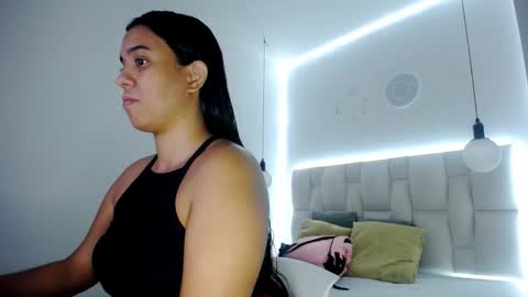 Snapshot of pink__tiffany chatting on 02.23.25 tiffany online show from 02.23.25