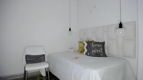 Snapshot of pink__tiffany chatting on 09.20.25 tiffany online show from 09.20.25