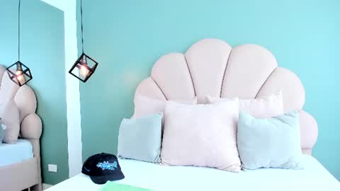 Snapshot of pink_dustt chatting on 07.15.26 weedcandy ig y twitter xpink dustt online show from 07.15.26