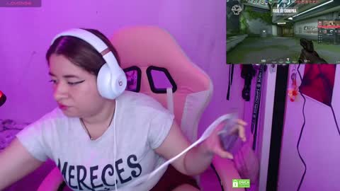 Snapshot of pink_girl0n chatting on 02.05.25 Kitty online show from 02.05.25