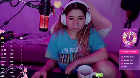 Snapshot of pink_girl0n chatting on 02.22.25 Kitty online show from 02.22.25