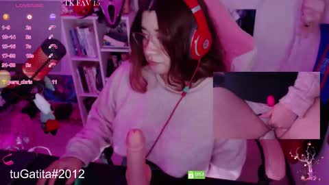 Snapshot of pink_girl0n chatting on 11.29.25 Kitty online show from 11.29.25