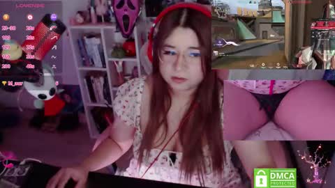 Snapshot of pink_girl0n chatting on 12.03.25 Kitty online show from 12.03.25