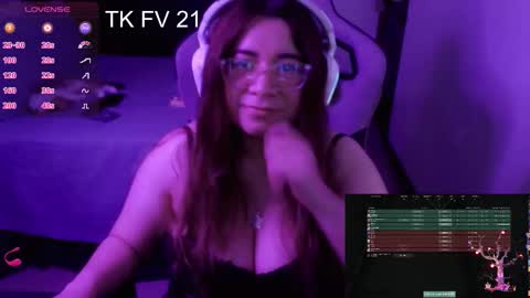 Snapshot of pink_girl0n chatting on 01.07.26 Kitty online show from 01.07.26