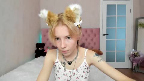 pink_lila18 online show from 09.18.25