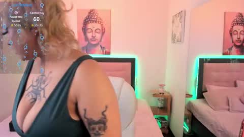pink_maddy online show from 09.20.25
