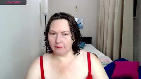 Katie online show from 10.12.25