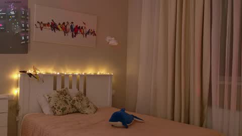 Eva online show from 10.13.25